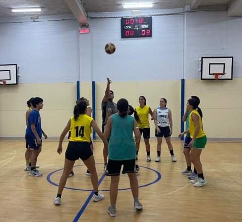 DINAMIS: cuatro décadas construyendo comunidad a través del baloncesto amateur